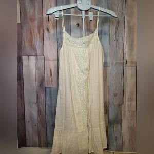 Flying Tomato Lace Crochet Dress size M